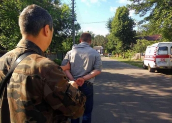 На Киевщине жестоко избили главу ТИК, один из бандитов задержан