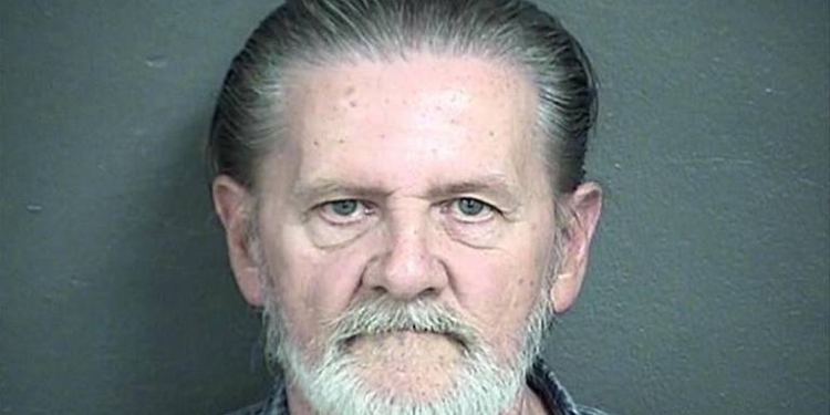 «Только подальше от тебя, дорогая»: 70-летний американец ограбил банк, чтобы не возвращаться домой