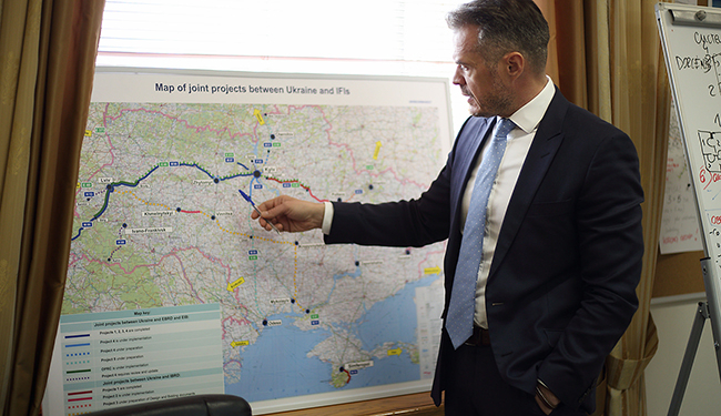 Кабмин готов выделить 2,5 млрд. грн. на реконструкцию дороги Львов-Одесса-Николаев