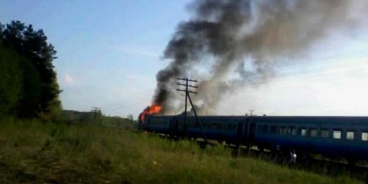 В Винницкой области загорелся дизельный поезд, перевозящий 130 пассажиров