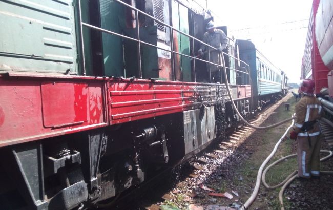 На Кировоградщине загорелся дизельный поезд с пассажирами 1