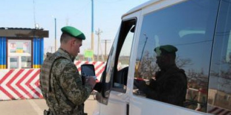 Швейцария отправила на Донбасс 600 тонн гуманитарной помощи