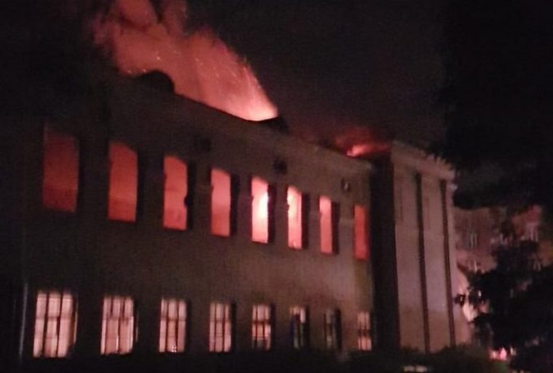 Взрыв и пожар в здании Минобороны в Одессе 1