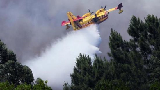 В Португалии рухнул пожарный самолет 1