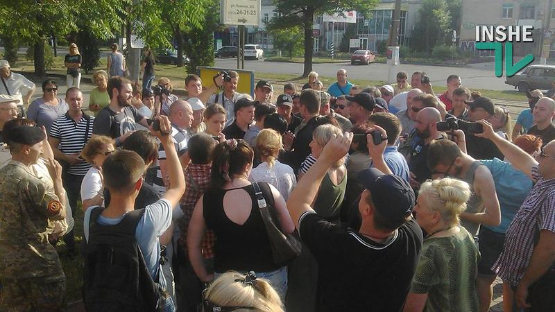 По факту столкновений, которые произошли в Николаеве во время визита Надежды Савченко, начато уголовное производство и проводится служебная проверка 1