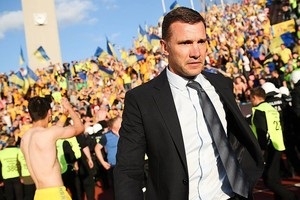 Андрей Шевченко остановил драку между фанатами и стюардами