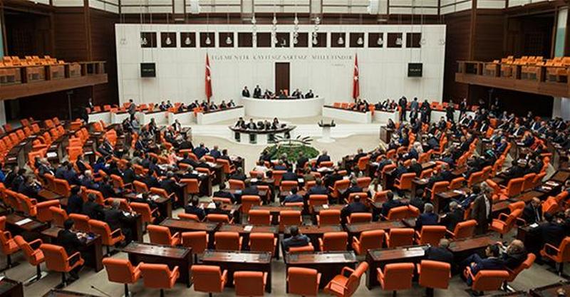 Парламент Турции проголосовал за размещение своих военных в Катаре 1
