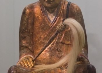 Из-за золотого мумифицированного монаха, который умер от голода, маленькая китайская деревня судится с Нидерландами