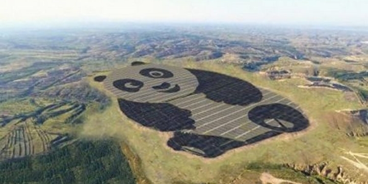 Теперь и с самолета определишься, что это – Китай: построена первая в мире солнечная электростанция в форме гигантской панды