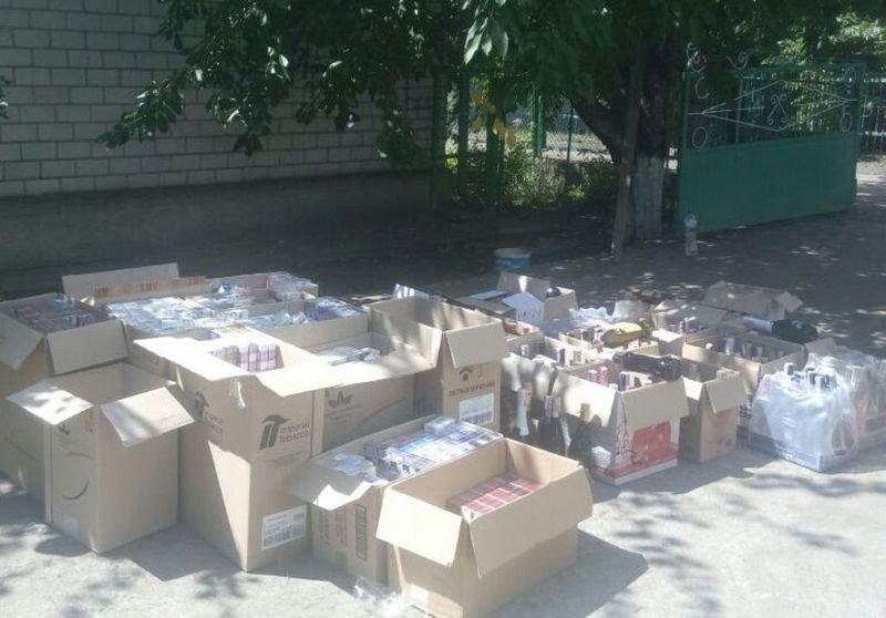 В Кривом Озере на Николаевщине нашли «склад» сигарет и «мини-цех» по розливу алкогольного фальсификата 11