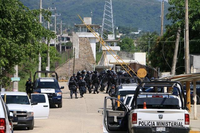 В Мексике нашли тела девятерых пропавших без вести мужчин 1