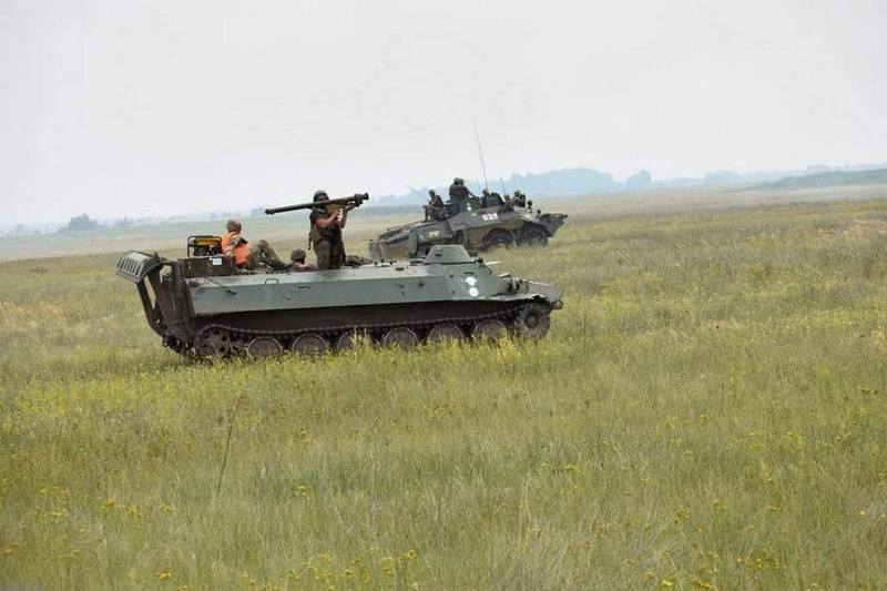 В воздухе, на море и на земле: николаевские десантники участвуют в бригадных тактических учениях частей ВДВ 21