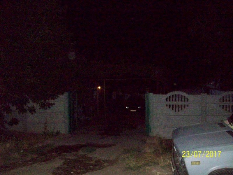 Дом и авто активистки «ЭКО Березань» в Коблево забросали коктейлями Молотова 19