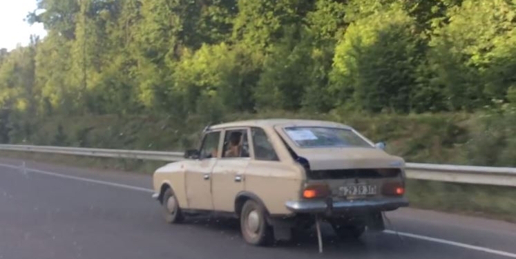 Скандал. Гроб с телом погибшего в АТО везли в старом Москвиче. Командование провело расследование