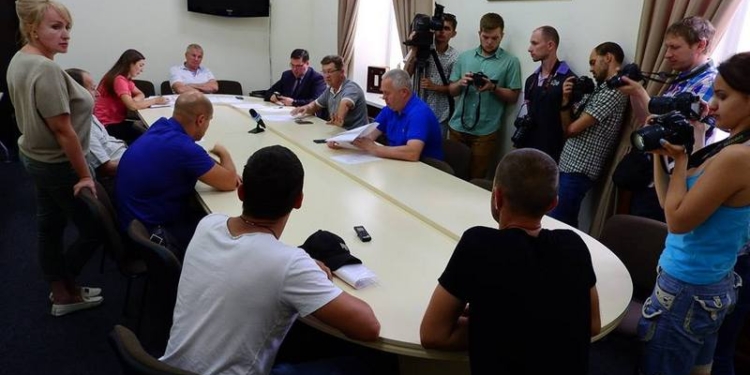 После «батутного пикета» у Николаевской мэрии: депутаты подчеркивают нарушения деятельности предпринимателей и хотят, чтобы они погасили долги за 5 лет