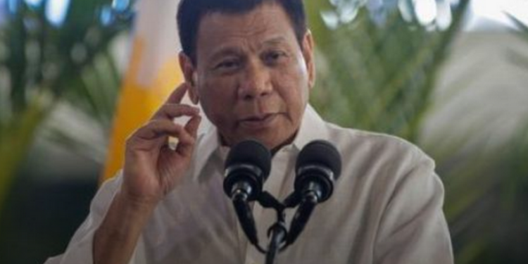 На Филиппинах полиция застрелила мэра города вместе с супругой