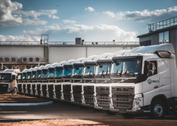 “НИБУЛОН” снова всех удивил – закупил 60 новых тягачей – Volvo, Mercedes и Scania