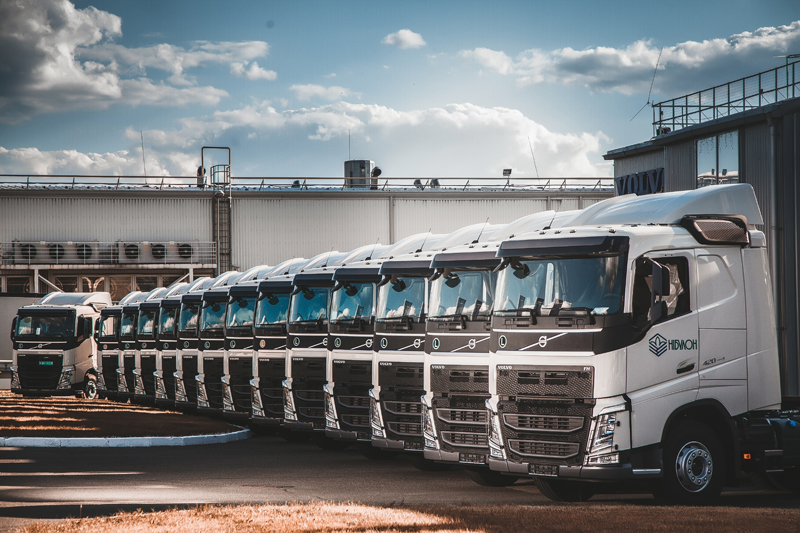 "НИБУЛОН" снова всех удивил - закупил 60 новых тягачей - Volvo, Mercedes и Scania 7