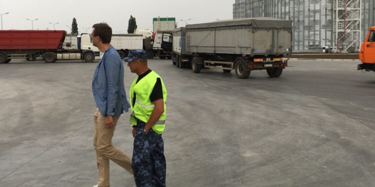 К нам приехал ревизор? Министр инфраструктуры Владимир Омелян посетил Николаев