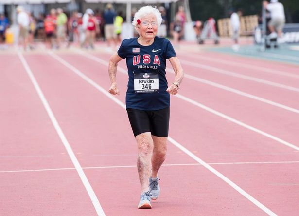 А за сколько 100-метровку пробежите вы? 101-летняя американка сделала это за 40,12 секунд 3