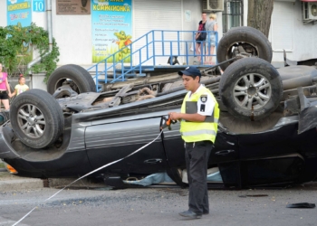 Еще одно ДТП, уже в Николаеве.  Skoda смята, Lexus – на крыше