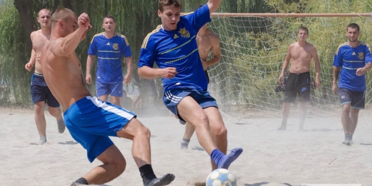 В Николаеве Открытый кубок по пляжному футболу назвал победителей