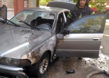 За сутки на Николаевщине загорелись два авто – одно удалось спасти