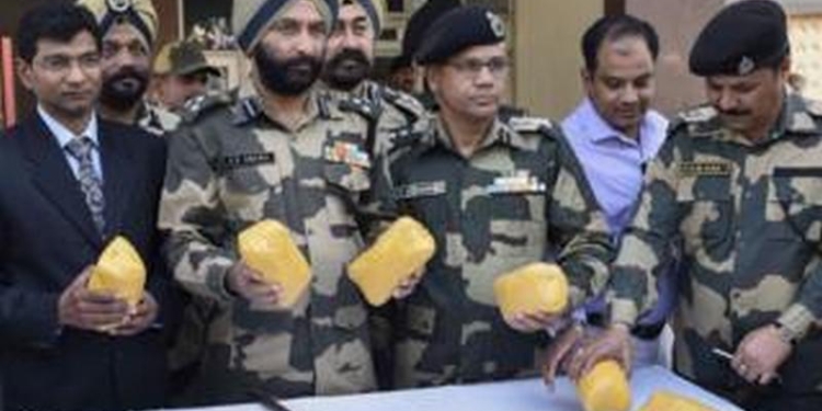 В Индии задержали судно, перевозившее 1,5 тонны героина