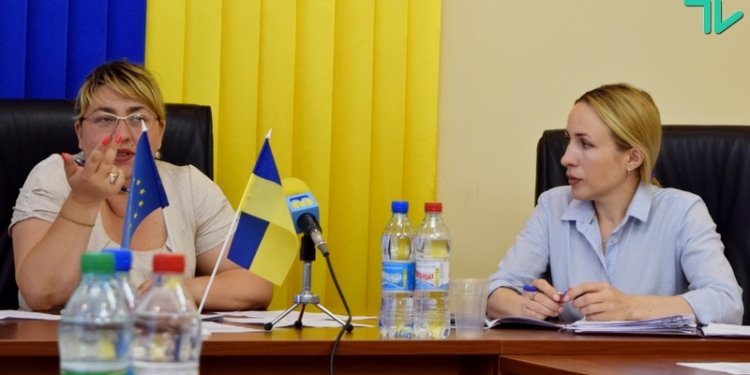 Судьба Николаевской филармонии: глава Николаевского облсовета предлагает продать кинотеатр «Искра» и купить ДК строителей