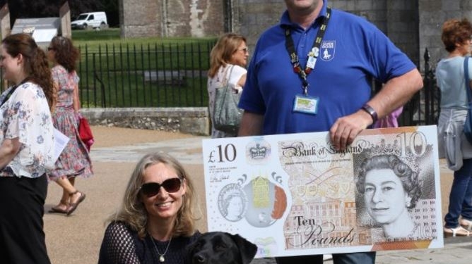 В Великобритании представили новую банкноту – с Джейн Остин