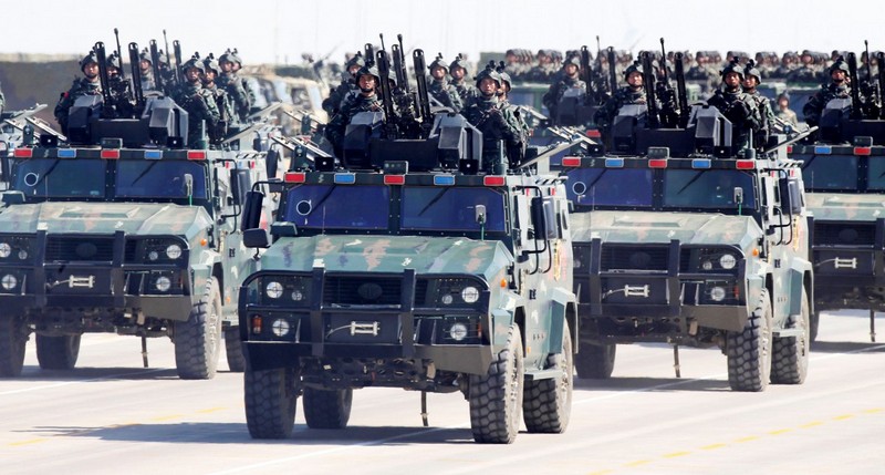 В Китае провели масштабный военный парад по случаю 90-летнего юбилея создания Народно-освободительной армии 7