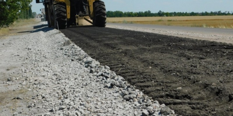 Что Ростдорстрой делает на дороге Калиновка-Снигиревка-Березнеговатое