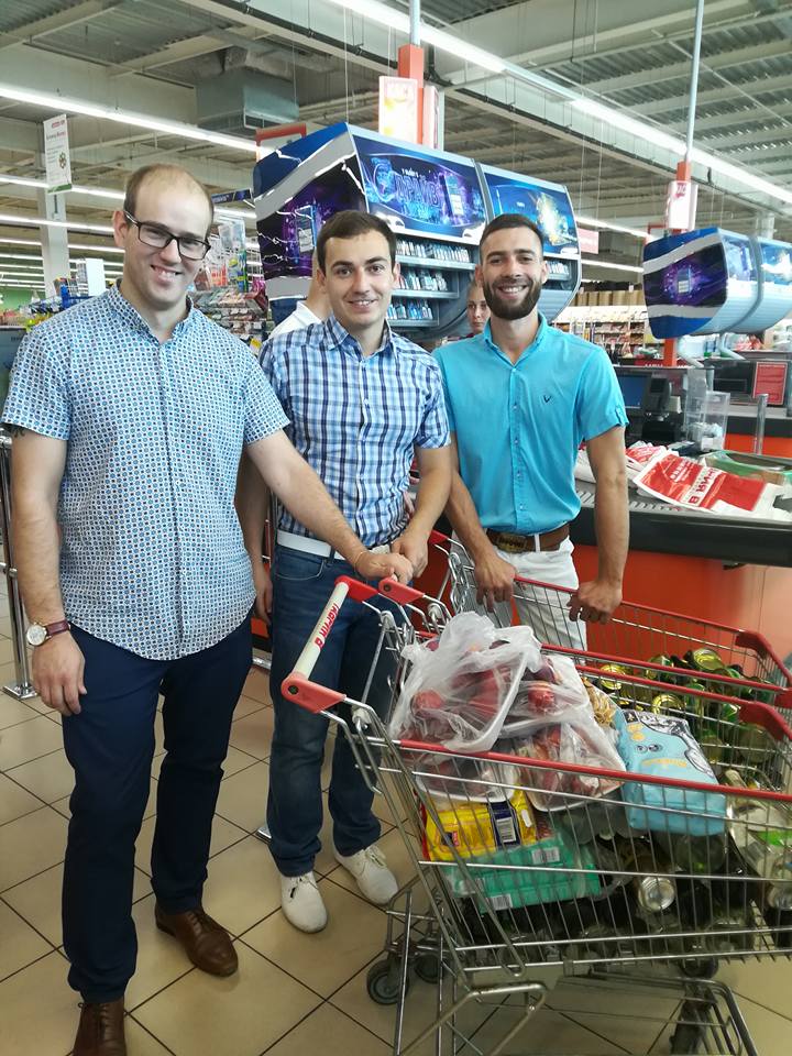 Очередной рейд общественников в николаевский супермаркет: когда красная икра хранится без холодильника и на вид, как суп 9