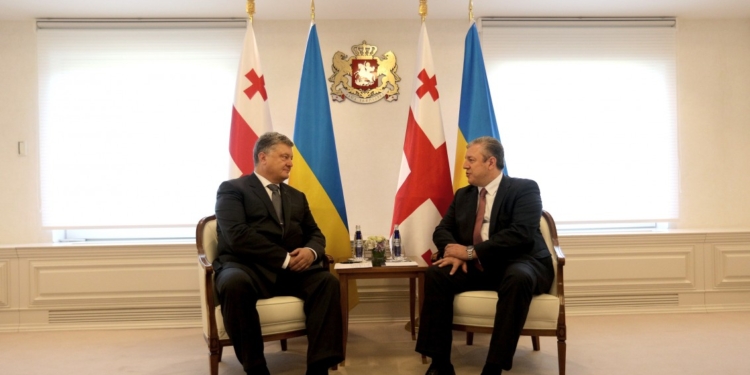 Президенты Украины и Грузии подписали декларацию о стратегическом партнерстве и договорились торговать активнее