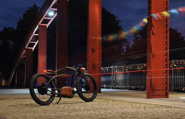 Поляки создали электрический велосипед - внешне раритетный, на самом деле скоростной 3