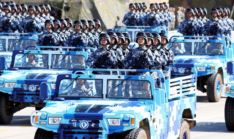 В Китае провели масштабный военный парад по случаю 90-летнего юбилея создания Народно-освободительной армии 13