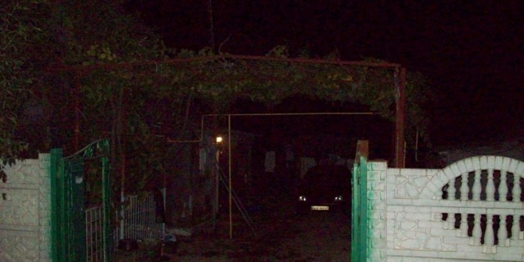 Дом и авто активистки «ЭКО Березань» в Коблево забросали коктейлями Молотова