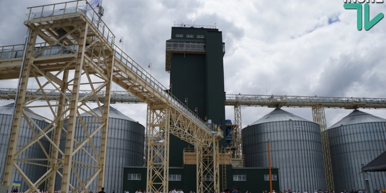 «НИБУЛОН» ввел в эксплуатацию терминал в Голой Пристани и подписал кредитное соглашение с ЕБРР. А впереди – новые планы