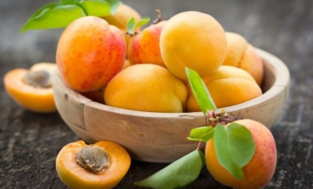Кому нельзя есть абрикосы: предостережение диетологов