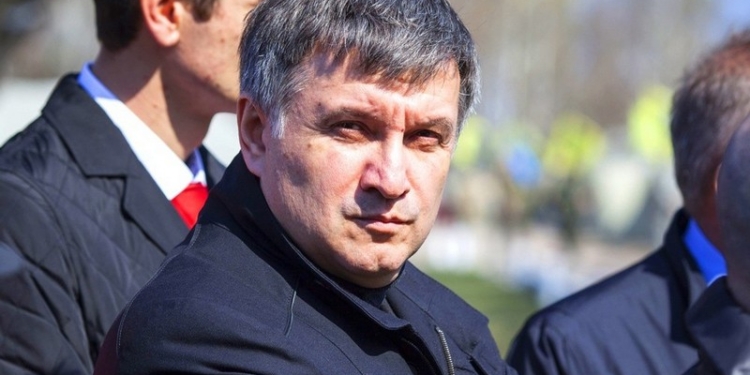 О чем говорит графологический анализ почерков Трампа и Меркель, Порошенко и Гройсман