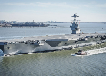 ВМС США получили гигантский авианосец стоимостью $13 млрд