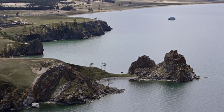 На Байкале упал частный самолет. Местные говорят – потому что потревожил духов