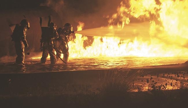 В Одессе на Ланжероне пылает ресторан. Спасатели не могут его потушить, есть пострадавший