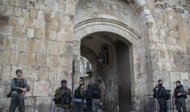 В Иерусалиме террористы устроили стрельбу на Храмовой горе – есть жертвы