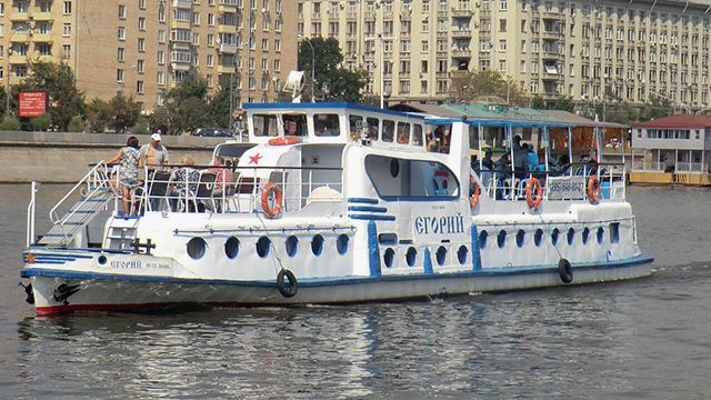 В Москве пьяный моторист угнал теплоход и устроил “ДТП” на реке