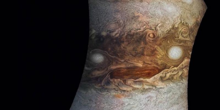 В NASA показали “лицо” Юпитера