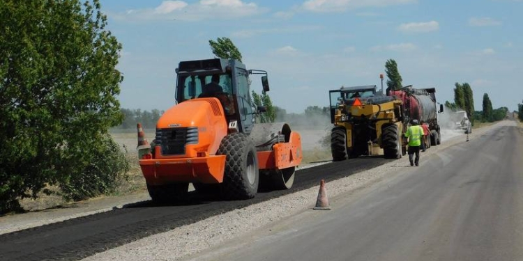 Результаты поездки по трассе Н-11 Николаев-Днепропетровск: глава Укравтодора считает, что на ее ремонт потребуется еще миллиард гривен
