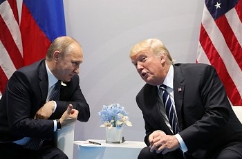 Трамп рассказал о содержании неформального разговора с Путиным