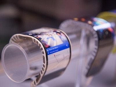 Китайцы сделали планшет, который складывается в смартфон