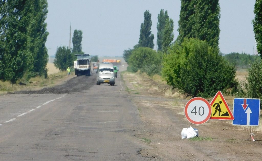 "Ростдорстрою" отдали еще 163 млн.грн. на ремонт двух участков снигиревской дороги Т-15-08 на Николаевщине 9